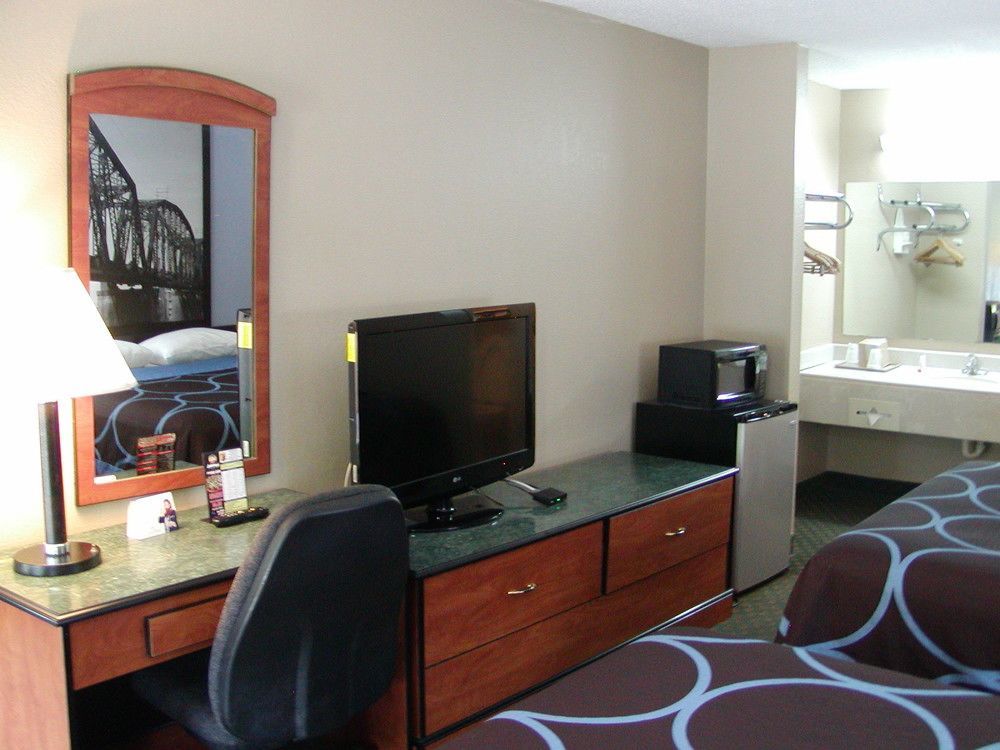 Super 8 By Wyndham Bossier City/Shreveport Area Εξωτερικό φωτογραφία